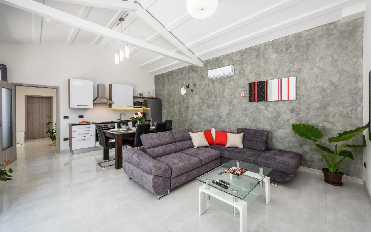 Villa Desapemani Žminj Esterno foto